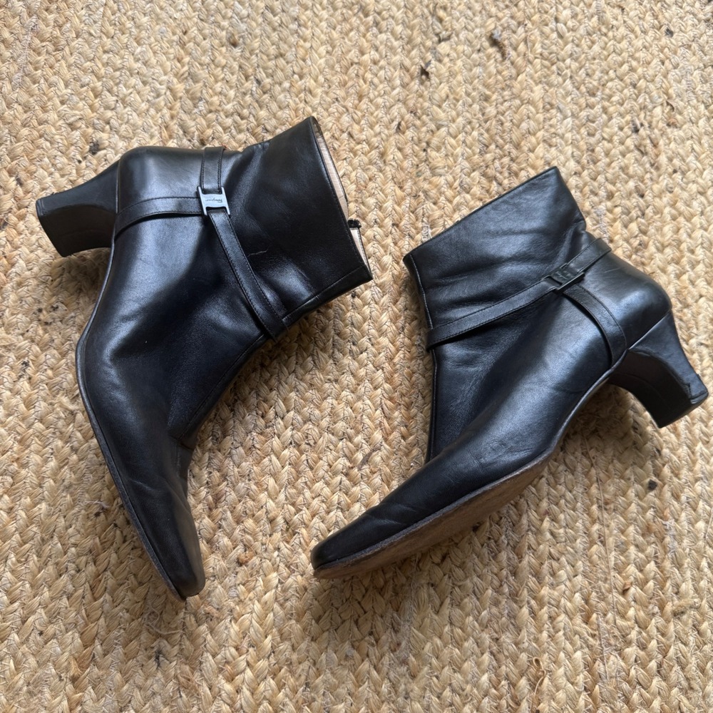 Salvatore Ferragamo Black Leather Square Toe Ankle Boots Block Heel Italy 10 B